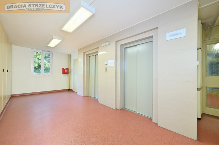 Mieszkanie Sprzedaż  Wola Krochmalna 8